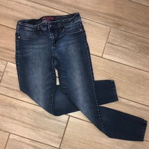ELLE Skinny Jean